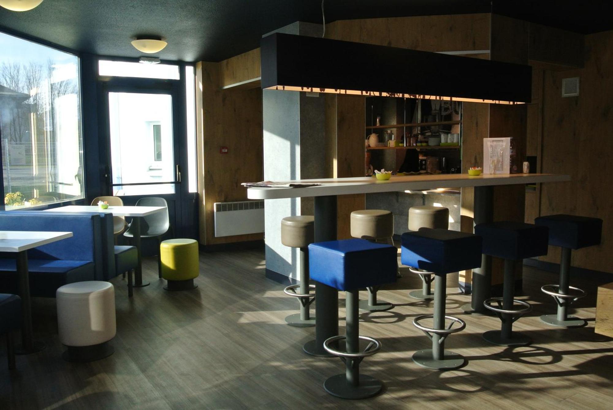 Ibis Budget Chambery Sud Challes Les Eaux Kültér fotó