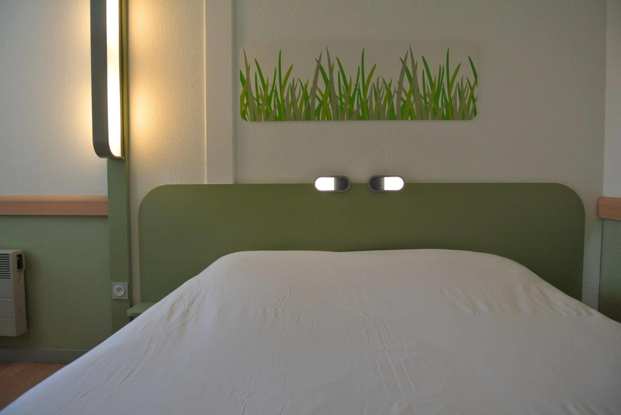 Ibis Budget Chambery Sud Challes Les Eaux Kültér fotó